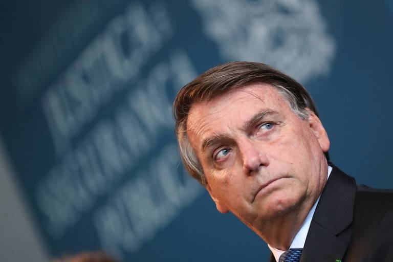 Aceno de Bolsonaro aos caminhoneiros abre precedente delicado para outros setores, diz economista